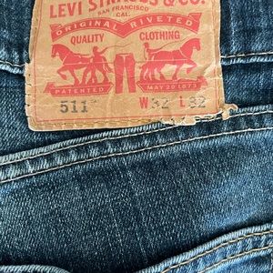 Levi’s 511  32-32